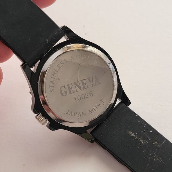 Vintage Watches Geneva Black Silicone Quartz Watch with Crystal Bezel Detail - Picture 8 of 10